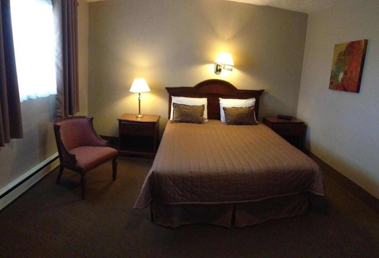 Majers Motel Stratford Room photo